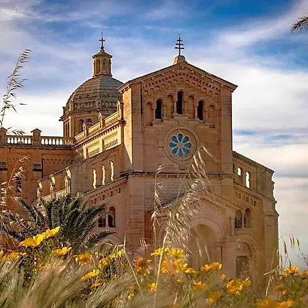 A Stylishly Dreamy 2* Gozo